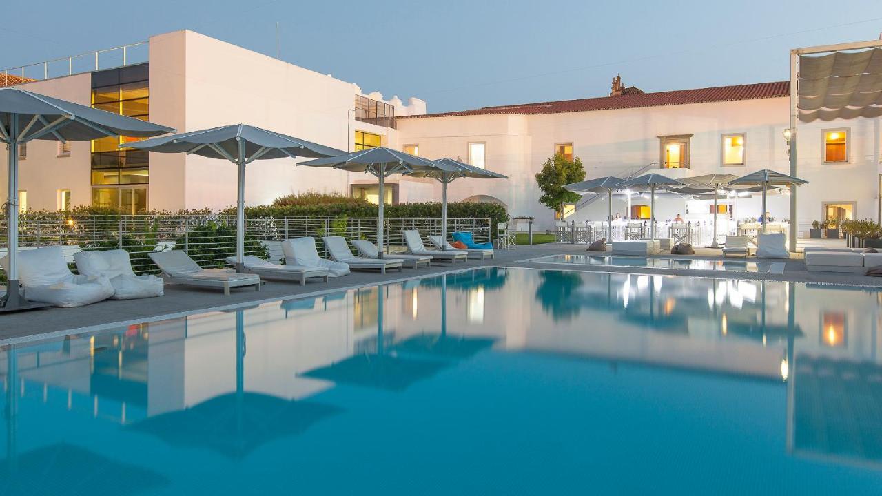 Hotel M'AR De AR Aqueduto Évora Exterior foto The hotel's pool