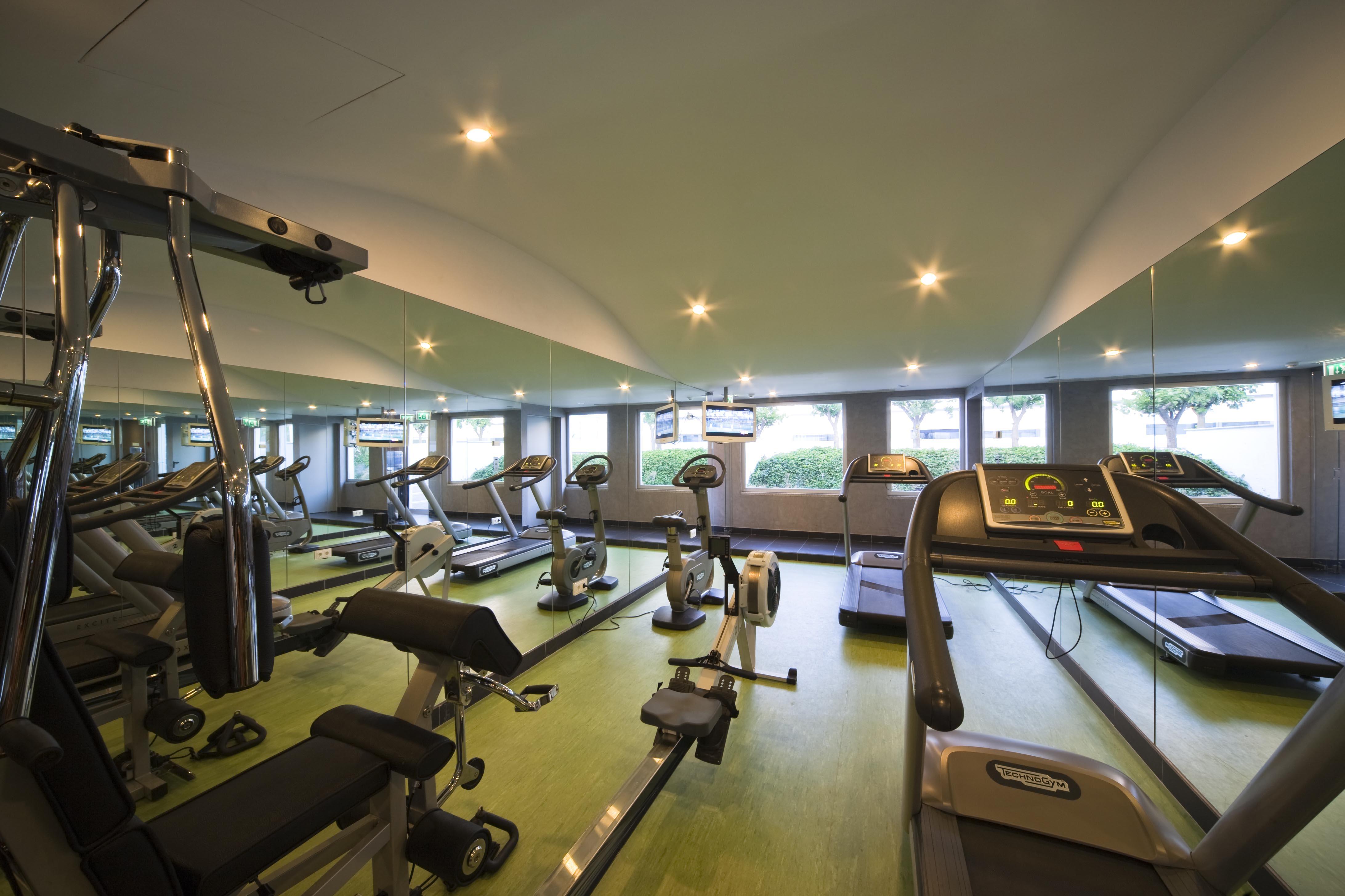 Hotel M'AR De AR Aqueduto Évora Exterior foto The gym at the hotel
